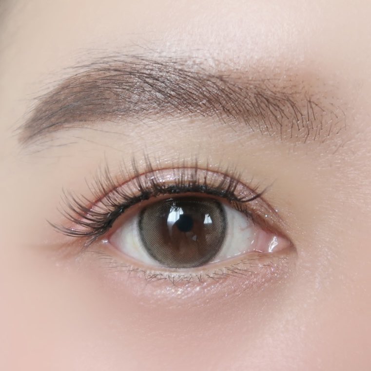 reviewsapaa's tweet photo. ฉ่ำหวานสุดๆ ดีงามมาก คอนแทคเลนส์แบรนด์ไทย OYOULENS รุ่น Sugar Donut Brown สีน้ำตาลละมุนมาก ตัดขอบนัวๆอ่อนๆ ใส่ละหวานมาก สบายตาไม่เคือง แล้วแพคเกคคือน่ารักยืนหนึ่งสุดๆ
#Oyoulens #ป้ายยา https://t.co/tE1ySvL2V0