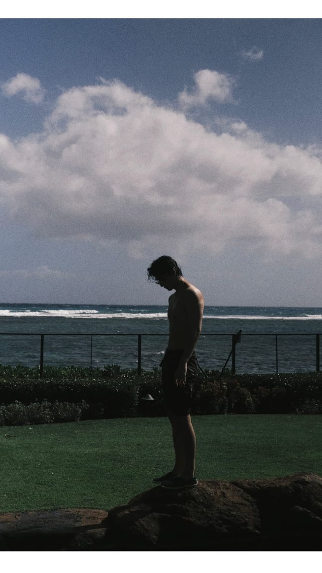 kimtaehycg's tweet photo. A sneak peek of what's to come. 👀☁️ https://t.co/rOqMozpL0r