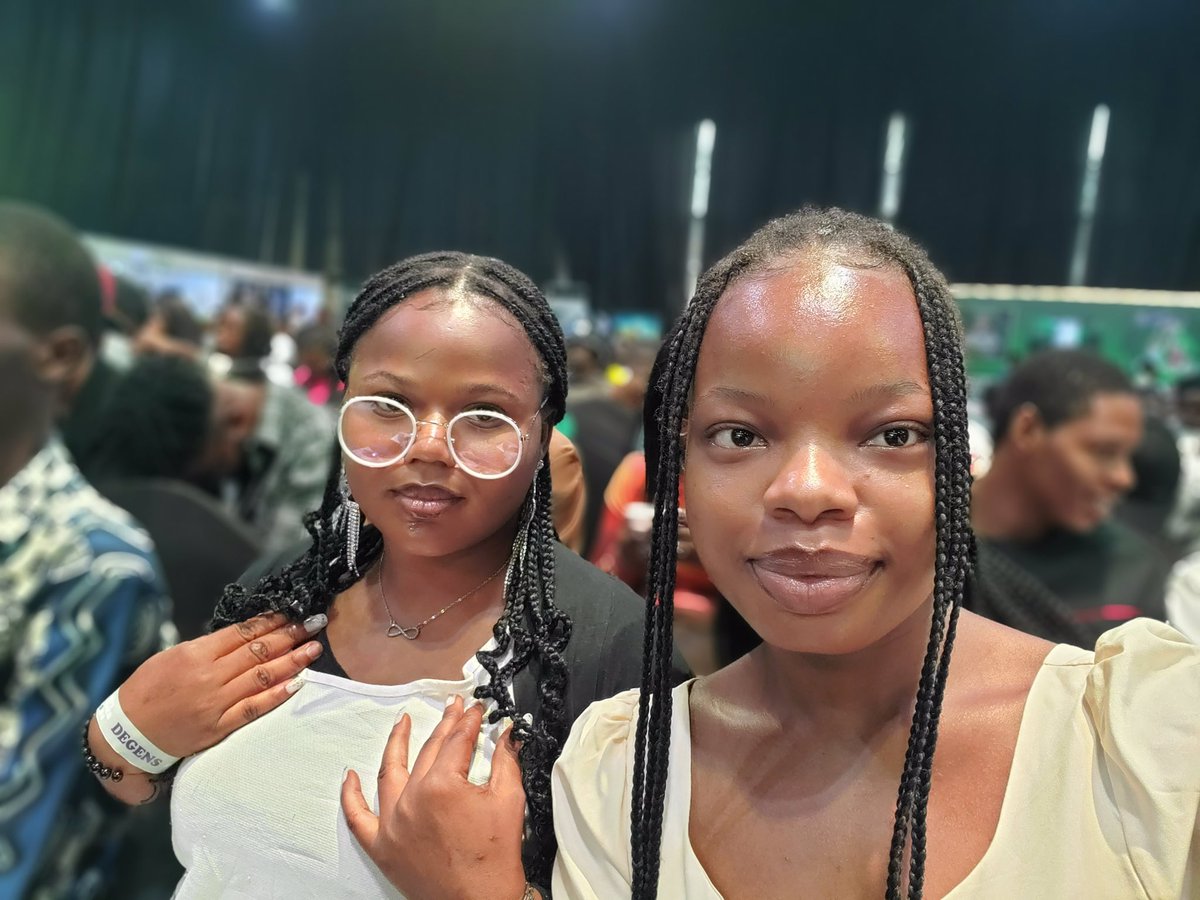 flames_250's tweet image. We All posed stylishly for TURNUP

Are you farming TurnUp?

We are bullish on #TurnUp

@InfluencerDee just dropped the Alpha

#DefiSummer24 #TurnUp