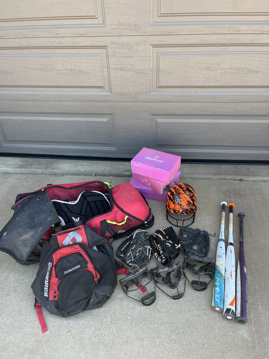 A huge THANK YOU to <a href="/SpiritLakeSB/">SPIRIT LAKE SOFTBALL</a> for their generous donations of softball gear.   This gear will bless Rock Valley and Western softball girls who lost everything in the flood.  It truly is so much more than softball! <a href="/BHRVsoftball/">BHRV Nighthawk Softball</a>