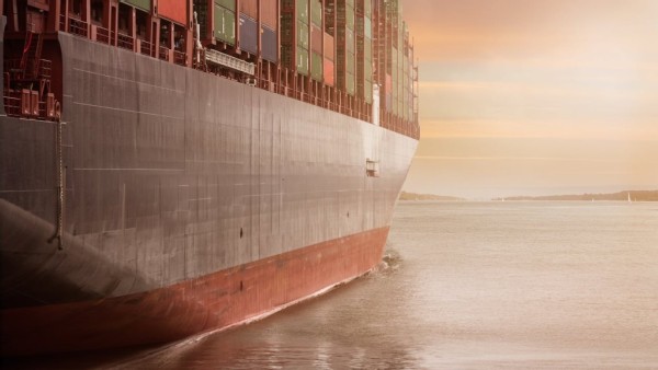 AJOT's tweet image. C.H. Robinson: How #shippers can navigate spot market as ocean rates rise #shipping | #maritime | #containershipping | #shippingrates

ajot.com/insights/full/…