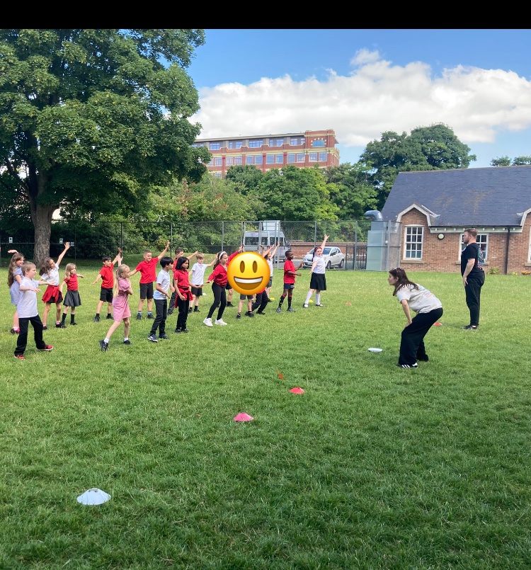 Rehearsals are underway with the year 4 class for todays whole school dance performance! 🙌🏻💃🕺🏼👌🏻
@YorkDanceSpace
 <a href="/HaxbyRoad/">Haxby Road Academy</a>