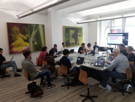 OpenRefine's tweet image. #OpenRefine #BarCamp was last week in Berlin, Germany, and online! We had lots of amazing conversations about things we'd like to see in OpenRefine, #DataVizualization, #OpenAPI, and challenges around #training users. This was also the opportunity to meet long-time contributors