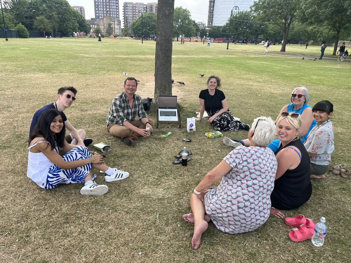 CareCityUK's tweet photo. A team meeting in the park & sunshine. Highly recommended! Even found a built in laptop holder for slide sharing. Ice lollies were a perfect addition! Think the vitamin D boosted our creativity too! #parklife #healthylifestyle #doingthingsdifferently https://t.co/mVZQm3waDv