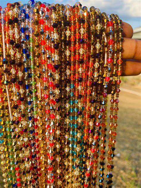 ampah_dora's tweet photo. Beads have adorned human history for over 100,000 years, serving as symbols of status, spirituality and trade,they have told stories and forged connections. Today, they continue to captivate,and blend tradition with fashion.
#Historyofbead
@TheIkeTandoh https://t.co/6YM1Emn2u4