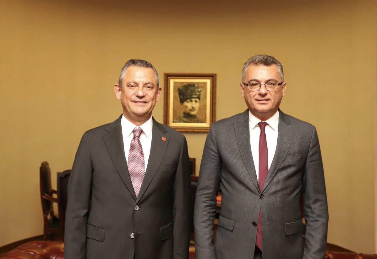 fikri_toros's tweet photo. CTP Genel Başkanı ve Dış İlişkiler Sekreteri olarak bu sabah Cumhuriyet Halk Partisi Genel Merkezi’nde 
Genel Başkan Sayın Özgür Özel ve Sayın İlhan Uzgel ile kapsamlı ve yararlı bir görüşme gerçekleştirdik. 
Sıcak misafirperverliği için Sayın Özel’e teşekkür ederiz… https://t.co/IDsZ5O3fZA