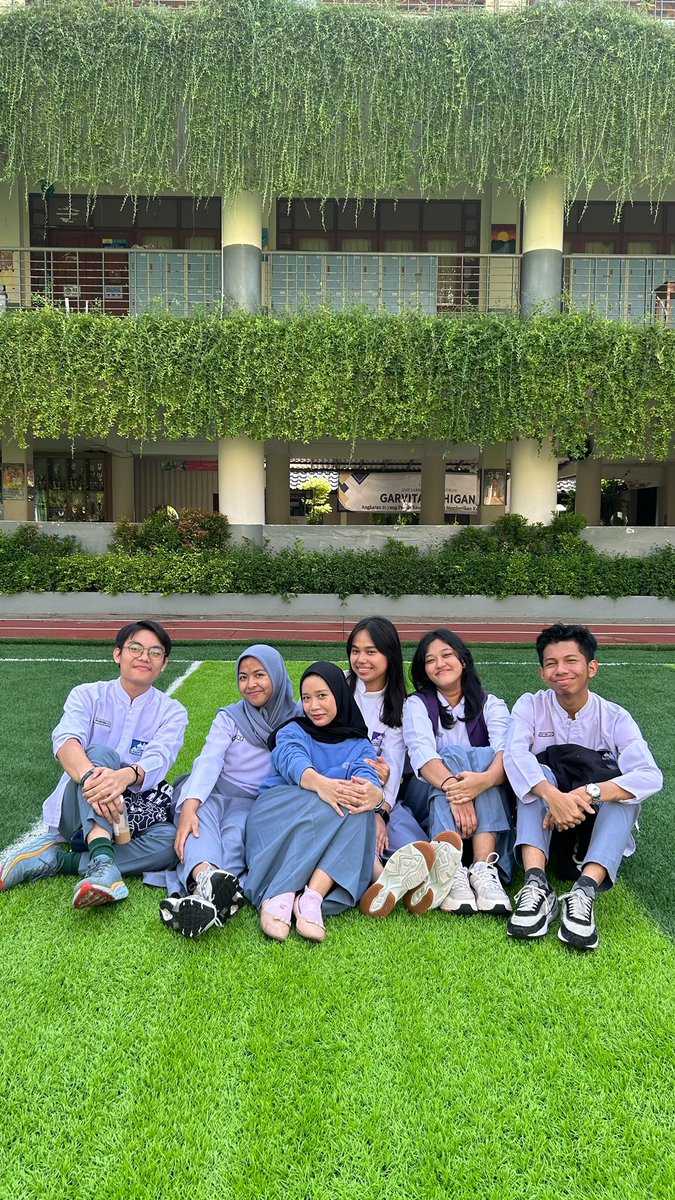 deyylagi's tweet photo. kinda miss agit era (except periode ujian-ptn i could die man) https://t.co/xKhmhoK6bx
