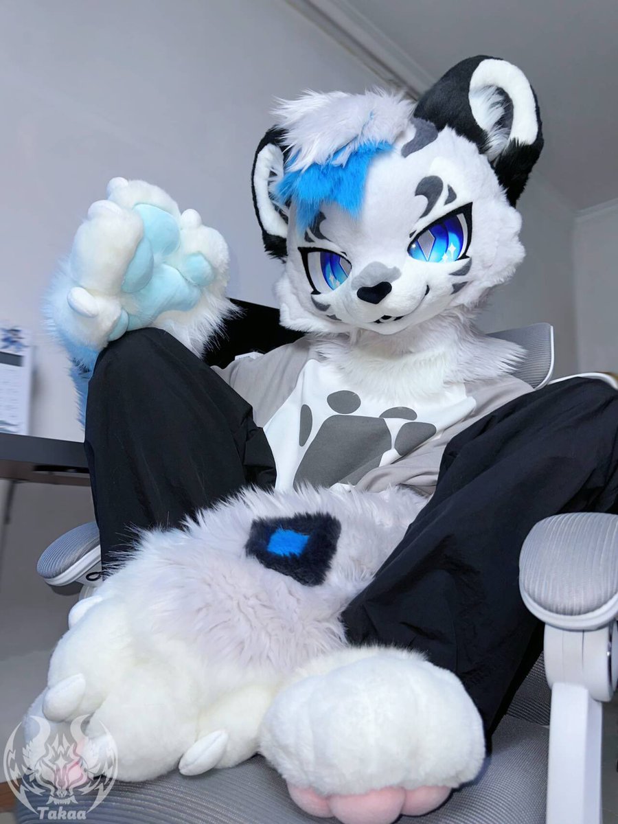 Yay! I’m back with upgrade, which PepperChuan do you prefer 😍✌️