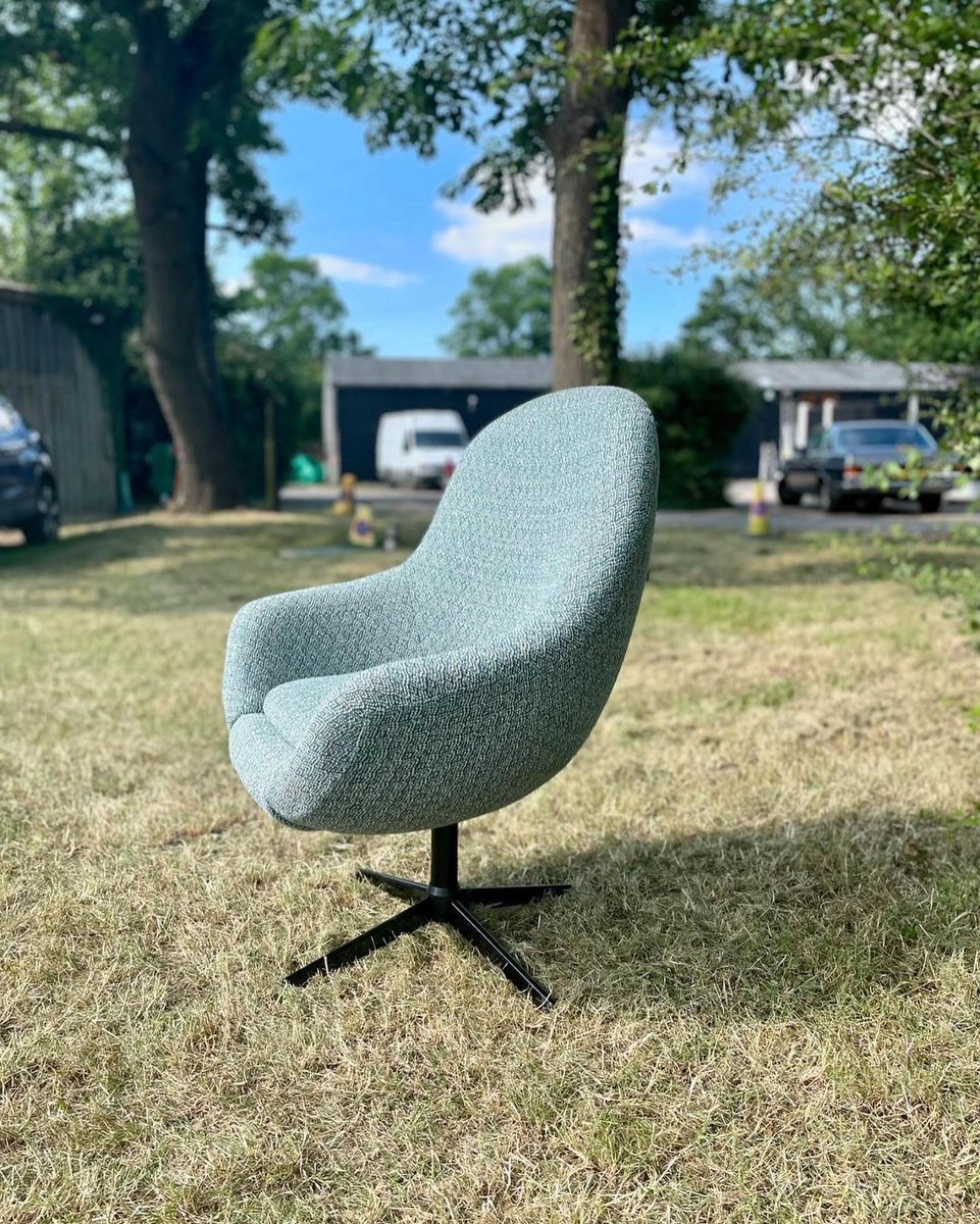 Have you always dreamed of making something like this?

Our AMUSF courses can take you from complete beginner to accomplished upholsterer and you’ll have lots of fun along the way. 

September courses are enrolling now, visit amusf.org to find out more.