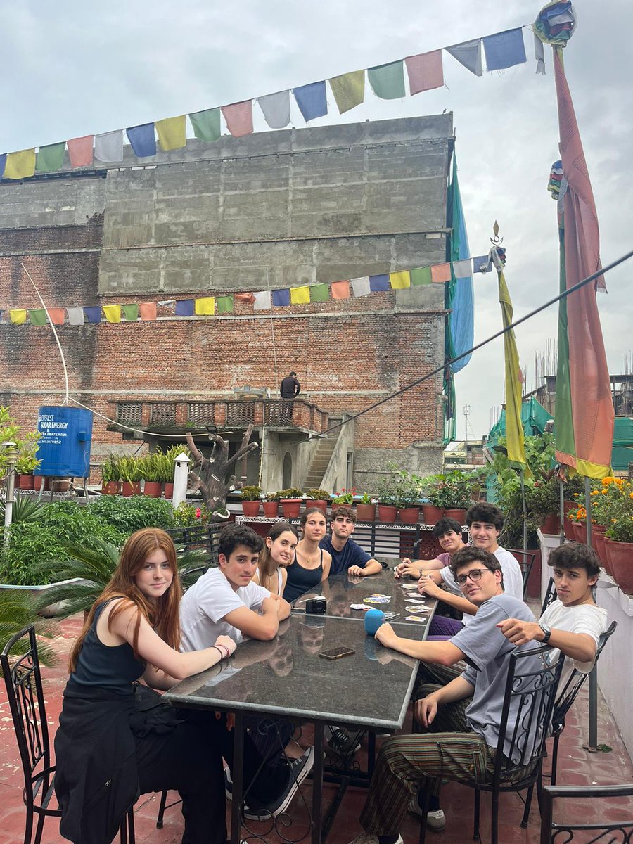 runnymedemadrid's tweet photo. 18 of our VI formers have landed in Kathmandu ready for their 17 day adventure in Nepal!

Led by 2 teachers &amp; 1 @GlobalActionLtd Leader they’ll be completing a 5 day trek &amp; learning about Int Development, Social Justice &amp; Environmental Protection over the course of the trip. https://t.co/ehuEkMceUv