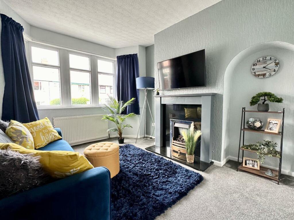 Hunters_BPL's tweet image. ✨NEW PROPERTY FOR SALE✨
Quebec Avenue, Blackpool
£135,000
**IMMACULATE 3 BED SEMI DETACHED HOUSE IN A GREAT LOCATION WITH A SOUTH FACING GARDEN**

rightmove.co.uk/properties/149…

#3bed #southfacinggarden
