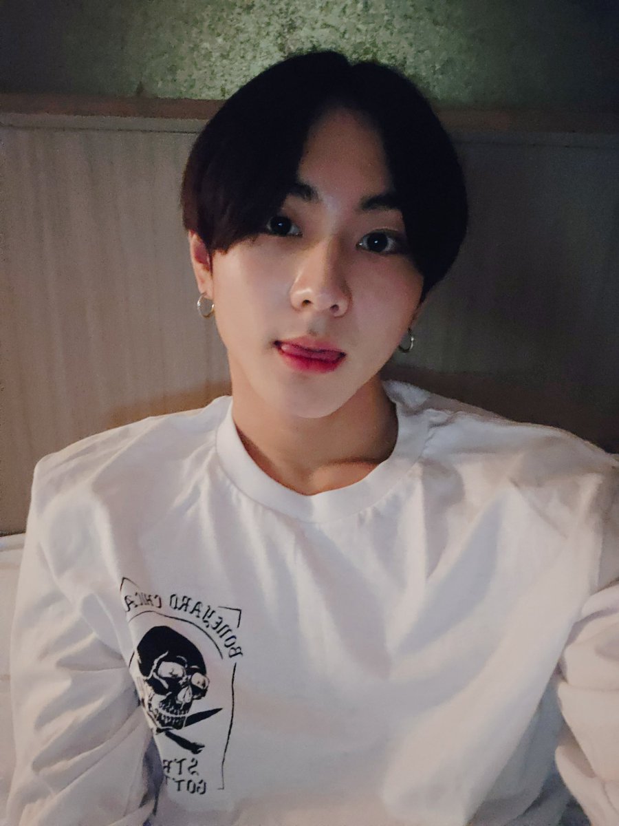 enhypenweverse's tweet photo. [ #정원’s Post ] 240626

#JUNGWON: Thank you❤️

@ENHYPEN_members @ENHYPEN #ENHYPEN #엔하이픈 https://t.co/0grI6ZuwTn