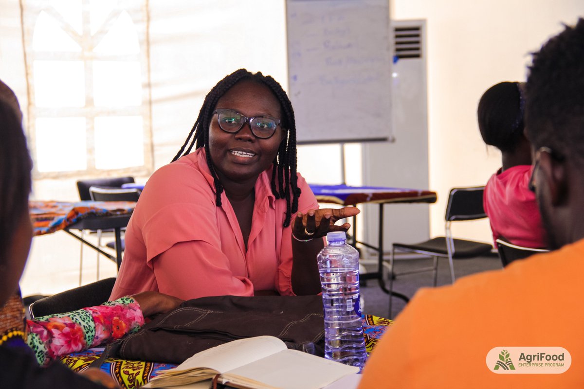 ASHAfrica_'s tweet photo. #AgriFoodEnterpriseProgram 
Our recent training improved agribusinesses' online presence through social media marketing, helping them to develop actionable strategies to boost visibility and drive sales. https://t.co/0bqRRxkFtr