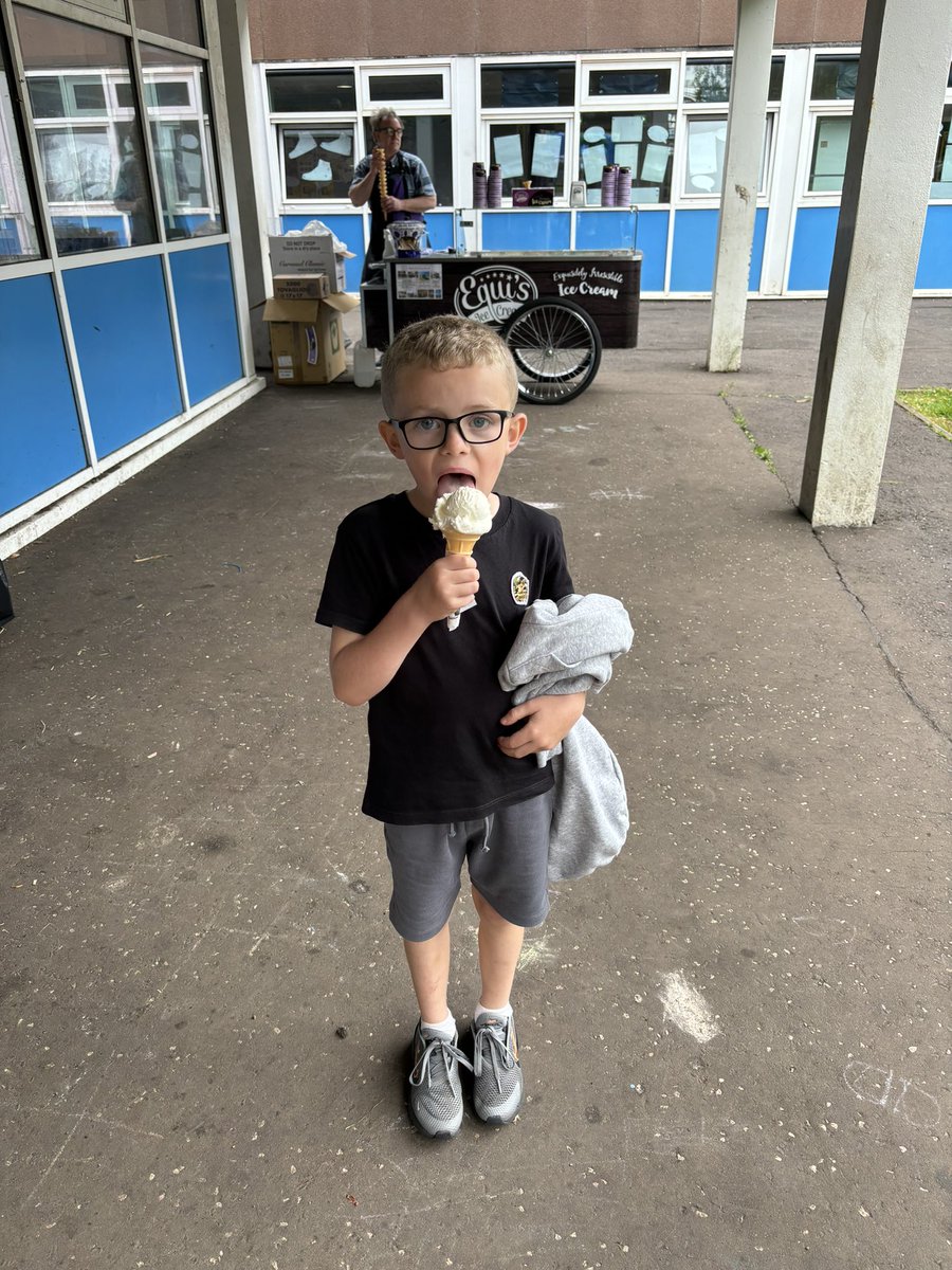 MissMcCallumMPS's tweet photo. We all scream for ice cream https://t.co/SrTMendegD