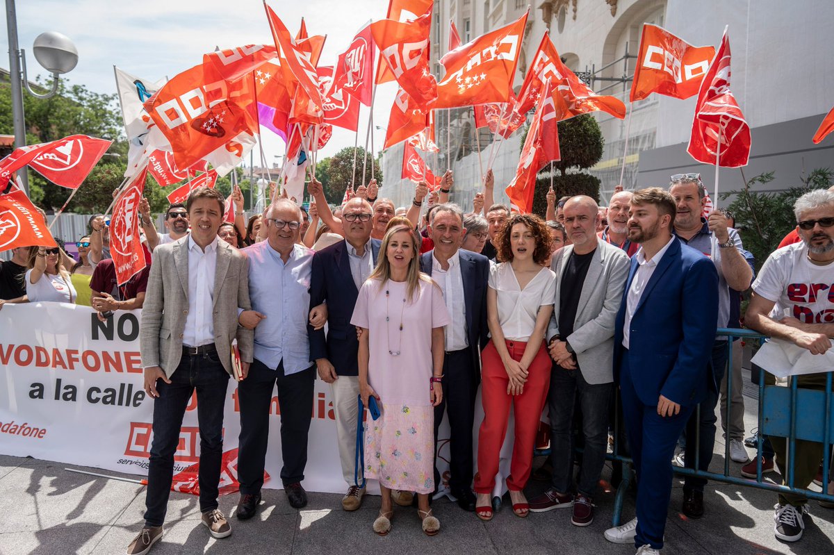 El ERE de Vodafone plantea dejar en la calle a 1.198 de sus 3.300 trabajadores y trabajadoras
La actuación de Zegona es propia de un fondo buitre: compra sin dinero, despedaza la plantilla y revende a trozos 💸 
Sin memoria, ni plan de viabilidad, ni transparencia

#EREVodafoneNO