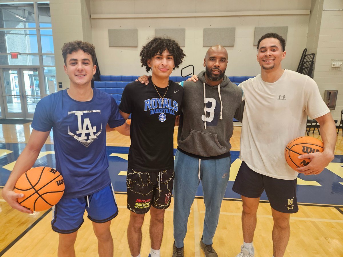 Coach Tarrik Mabon (@coacht_fearless) on Twitter photo 🦁🏀🙏🏾
We've been getting that morning work in all week. Big time <a href="/TFARoyalsMBB/">The First Academy Orlando Men's Basketball</a> '20 Alum <a href="/kam_summers/">Kam Summers</a> is preparing for his next szn w/<a href="/NavyBasketball/">Navy Men’s Basketball</a>! '24 Alum <a href="/LorenzoDeJesus_/">Lorenzo De Jesus</a> is a recent <a href="/WheatonMBB/">Wheaton Basketball</a> commit! '25 @Ferd2swifty12 is improving every day!
#RunWithTheRoyals 🦁🏀🙏🏾
We've been getting that morning work in all week. Big time <a href="/TFARoyalsMBB/">The First Academy Orlando Men's Basketball</a> '20 Alum <a href="/kam_summers/">Kam Summers</a> is preparing for his next szn w/<a href="/NavyBasketball/">Navy Men’s Basketball</a>! '24 Alum <a href="/LorenzoDeJesus_/">Lorenzo De Jesus</a> is a recent <a href="/WheatonMBB/">Wheaton Basketball</a> commit! '25 @Ferd2swifty12 is improving every day!
#RunWithTheRoyals