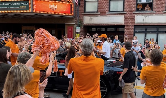 Truth_Substack's tweet image. thetruthabouteverything.com/post/the-wande…

This town is small enough for the one of me. Go figure. Go Voles!