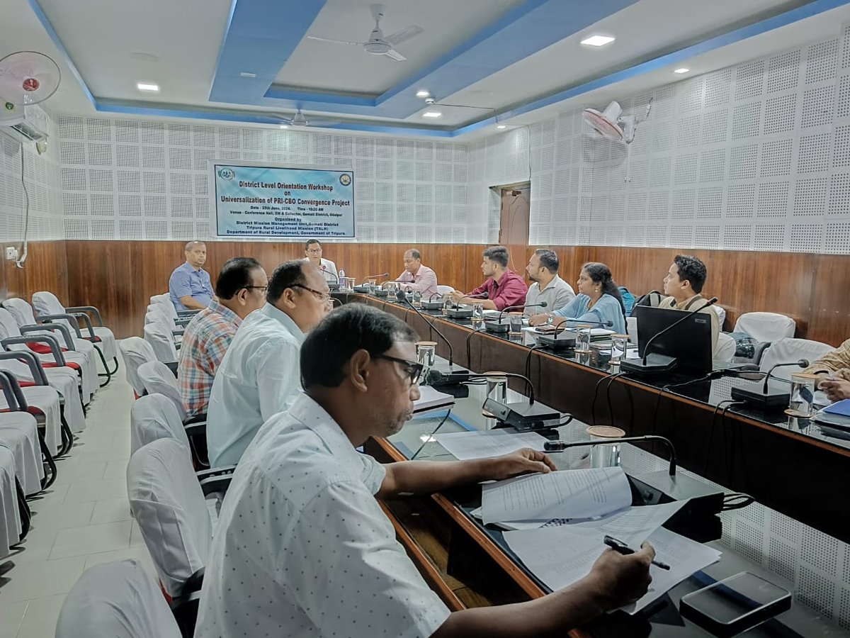 Gomati DMMU organized a one-day district-level orientation workshop on PRI-CBO convergence in the presence of the DM &amp; Collector, as well as representatives from other line departments, to support the activities of SHG, VO and CLFs.