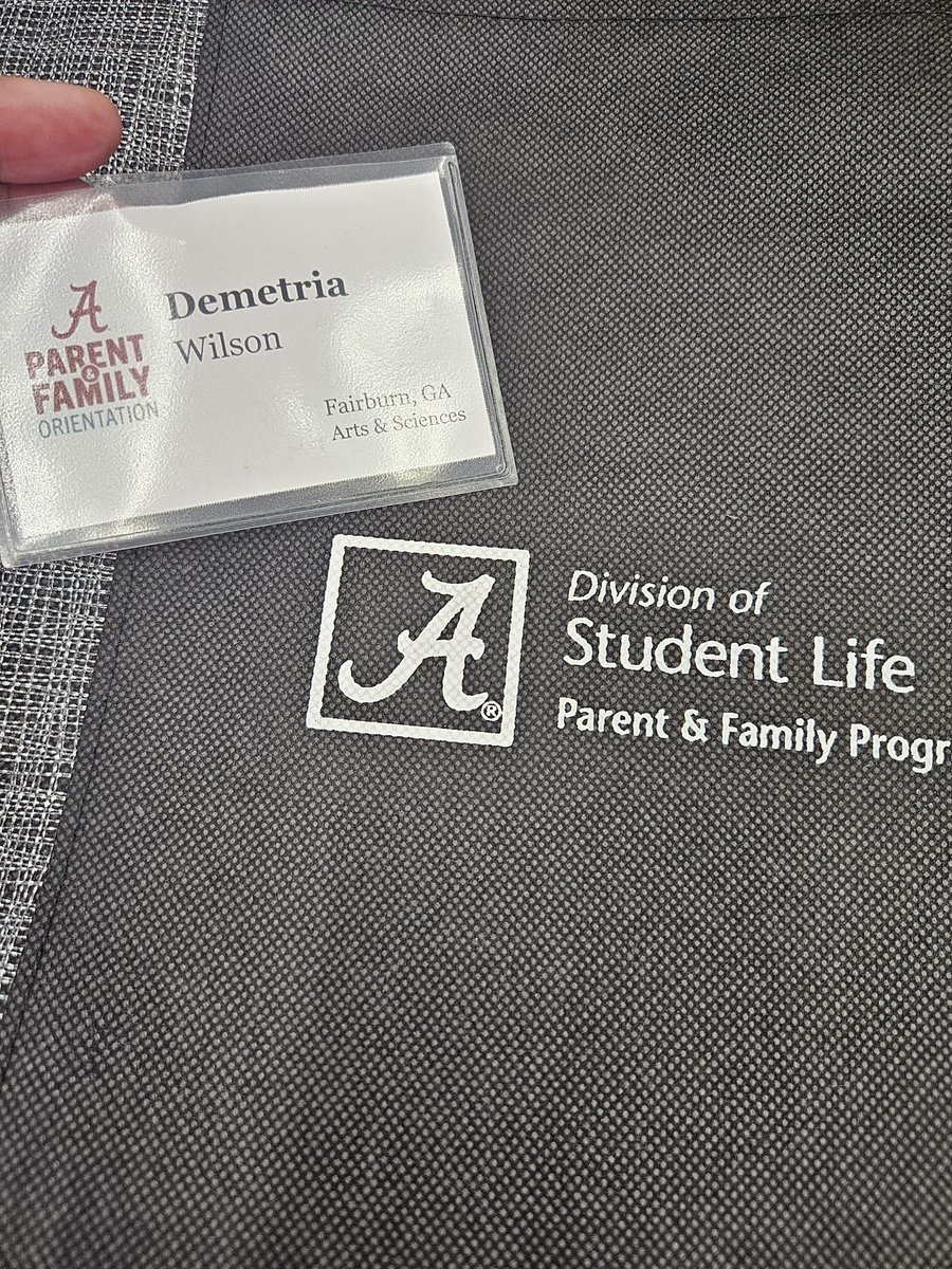 This Georgia fan has to purchase a Bama Mom tee! God has a sense of humor😂