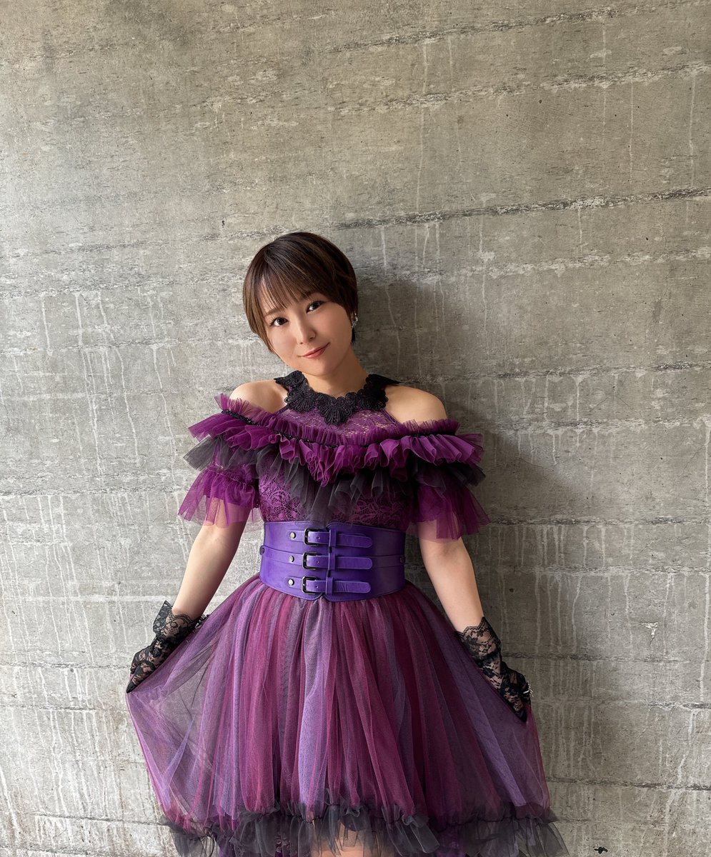 miyju_tomita's tweet photo. ちなみに衣装はこうなってます！良すぎです！ https://t.co/erF3H3ygEK
