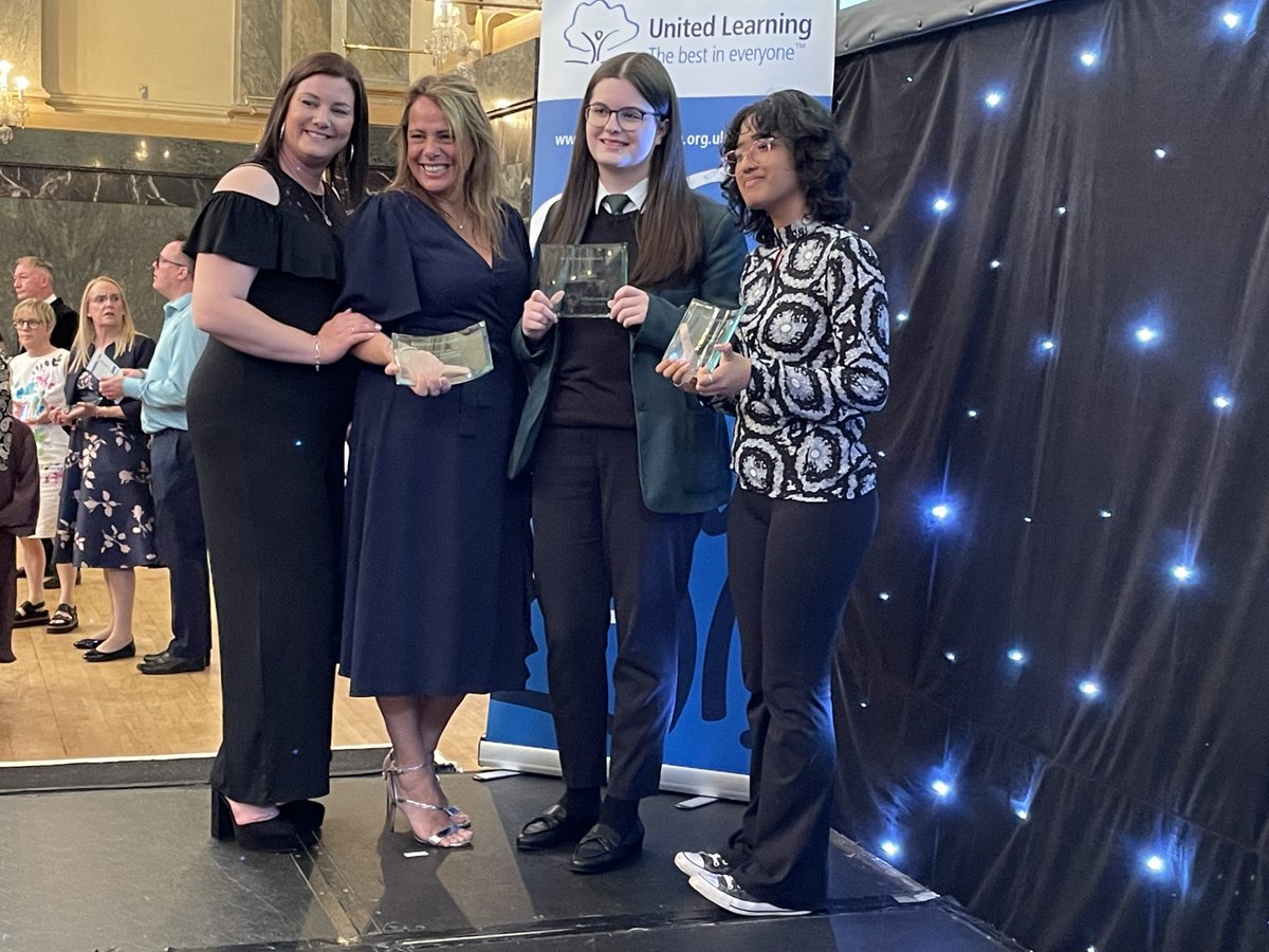 🎉 Congrats to The John Roan School’s Inclusion Team! 

Proud to announce they won Staff Team of the Year at United Learning’s Best in Everyone Awards! Their commitment to fostering an inclusive environment is truly inspiring. 

 #BestInEveryone #JohnRoanSchool#United Learning