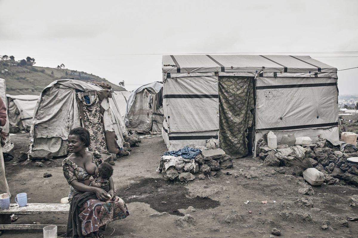 Raykulx's tweet photo. Apart from #water, #famine, #climaticproblems suffered by war displaced persons living in the various displaced persons camps, located around the city of #Goma, more precisely in #Kanyaruchinya, electricity appears to be a great daily need of these innocent families.
📸: @Raykulx https://t.co/ePWp7qsGrZ