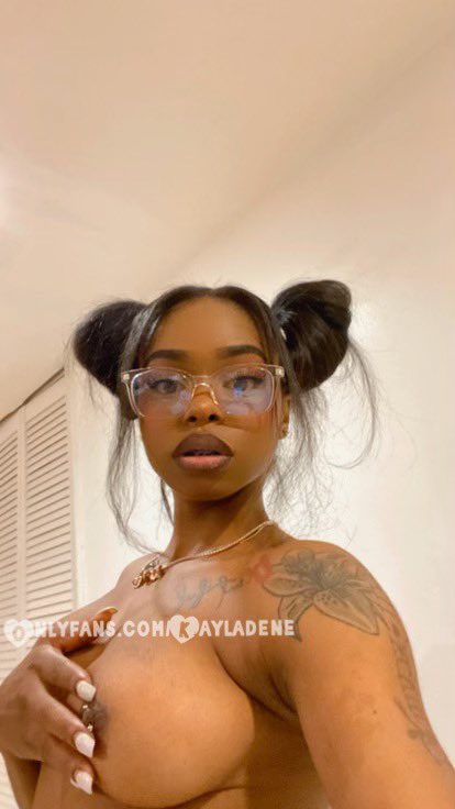 1 pic. Would you nut 🥜 on my pretty Face ? 🙈 https://t.co/1ZKYIWYZjS