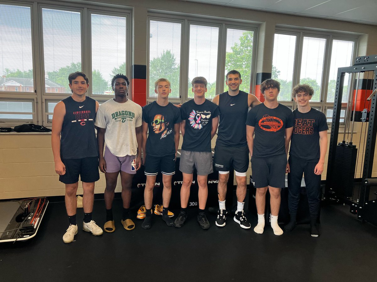 Our guys ran into a firmiliar face this morning! <a href="/DMathias31/">Dakota Mathias</a> is back for the annual camp he holds for our community. He is taking time out of his busy schedule to hit the weight room, showing our guys the value of lifting in the offseason! It’s good to have you back Dakota!