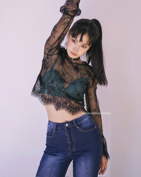 Hi🙋🏻&zwj;♀️ https://t.co/v93VoMx6Nl