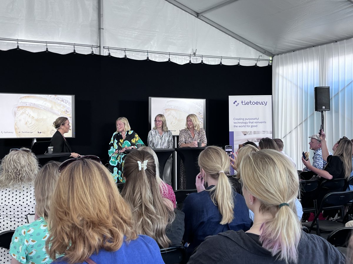 I #Almedalen imorse diskuterade vi hur man ska få upp intresset för tech hos fler - och tidigare. Vikten av förebilder, anpassning av utbildningsmiljön, att konkretisera vad det innebär att jobba med #tech, samt bra ledarskap för att behålla talang. bit.ly/45FXaXk