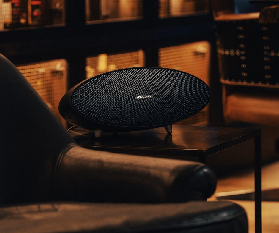 MeridianAudio's tweet photo. Understated elegance, unparalleled performance.
#MeridianEllipse #MeridianDistilled #DareToBeBetter #MeridianAudio #MeridianSound #AudioExperience #HighRes #HighEndAudio #Luxury #MadeInBritain #Handcrafted #Powerful #Speaker #Immersion #Experience #Relax #Sound #Audio https://t.co/k1bMeBWE0p