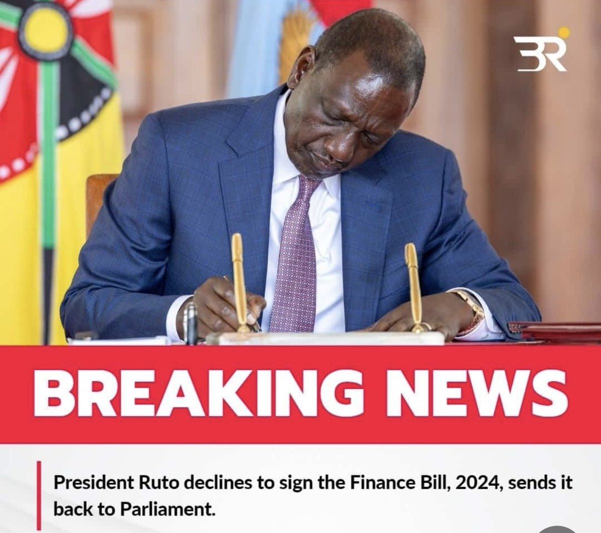 Samseba77536361's tweet photo. Zakayo akunja mkia.... Ameshikwa makende hawezi pumua
#REJECTFİNANCEBILLKENYA2024 https://t.co/0b01UZp3lj