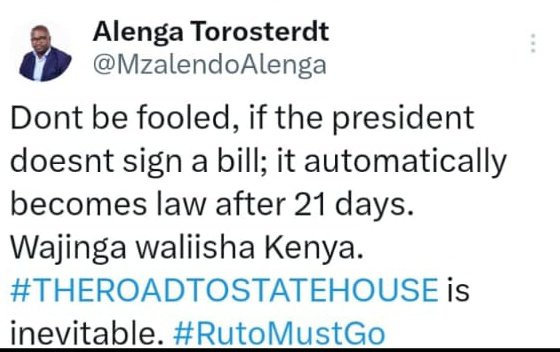 Hey guys have you seen this??? President William Ruto is fooling us around.
#RutoMustGo
#ROADTOSTATEHOUSE