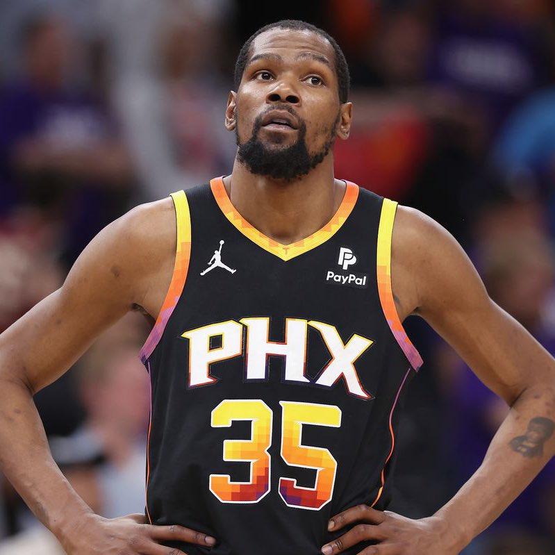 REPORT: The Mavericks have a level of interest in Kevin Durant, per <a href="/ScoopB/">👑 Brandon “Scoop B” Robinson</a>.