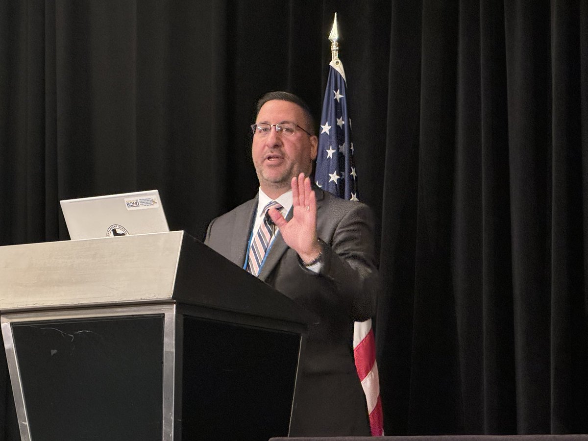 TXEdTechLeaders's tweet image. Chair @lesliegarakani opens the 19th Annual TETL Conference: “The conference is designed around the Essential Skills of the CTO Framework. Sessions are intended to meet your professional learning needs and help you lead important initiatives back in your districts.” #TETL2024