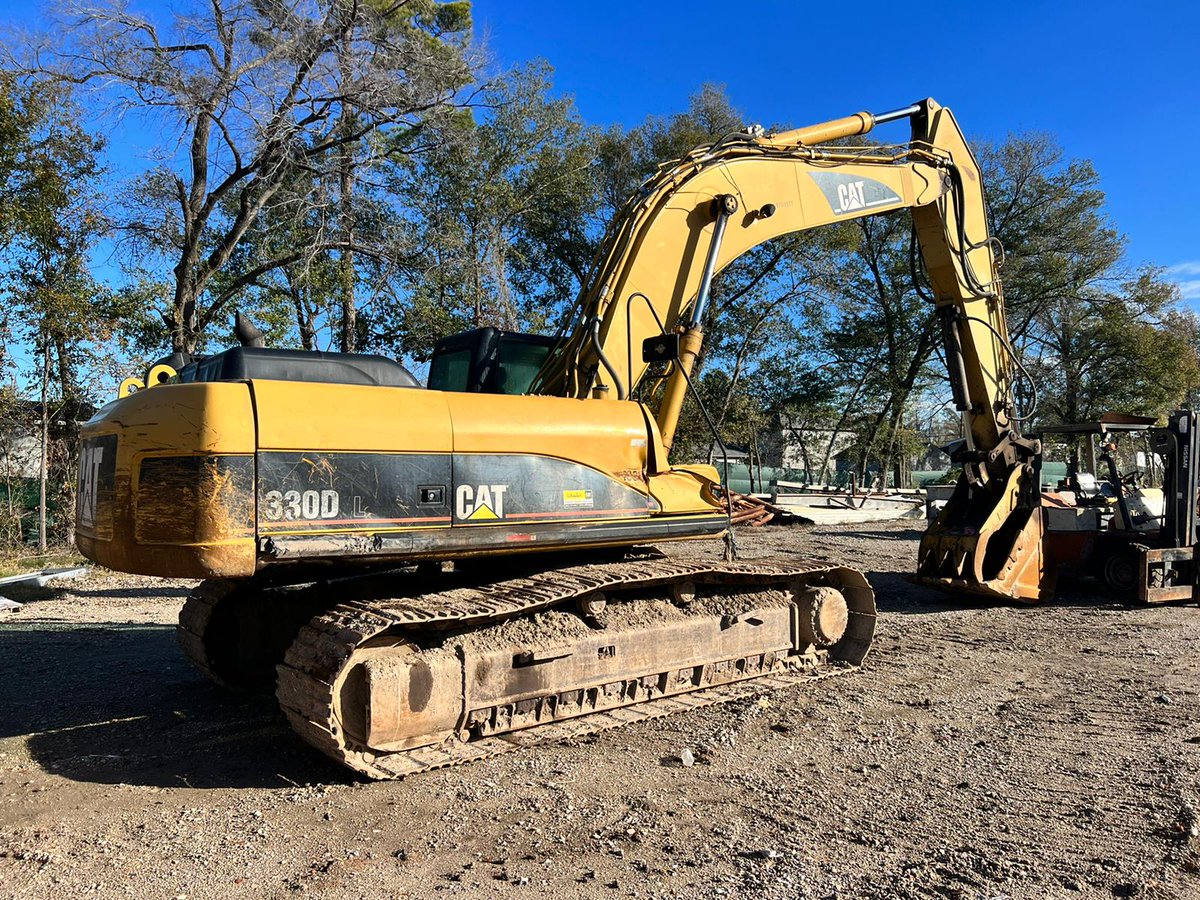 MicoEquipment's tweet photo. 𝐂𝐀𝐓 - 𝟑𝟑𝟎𝐃𝐋 - 𝐓𝐫𝐚𝐜𝐤 𝐄𝐱𝐜𝐚𝐯𝐚𝐭𝐨𝐫
𝐘𝐞𝐚𝐫: 2006
𝐇𝐨𝐮𝐫𝐬: 12,097
𝐃𝐞𝐬𝐜𝐫𝐢𝐩𝐭𝐢𝐨𝐧: Hydraulic Thumb, Quick Coupler, Cab w/ AC, Long Arm, Standard Boom, Long Track, 48" Bucket, Recent Idlers installed both tracks.
𝐄𝐦𝐚𝐢𝐥: sales@micoequipment.com https://t.co/gERRG8DWU6