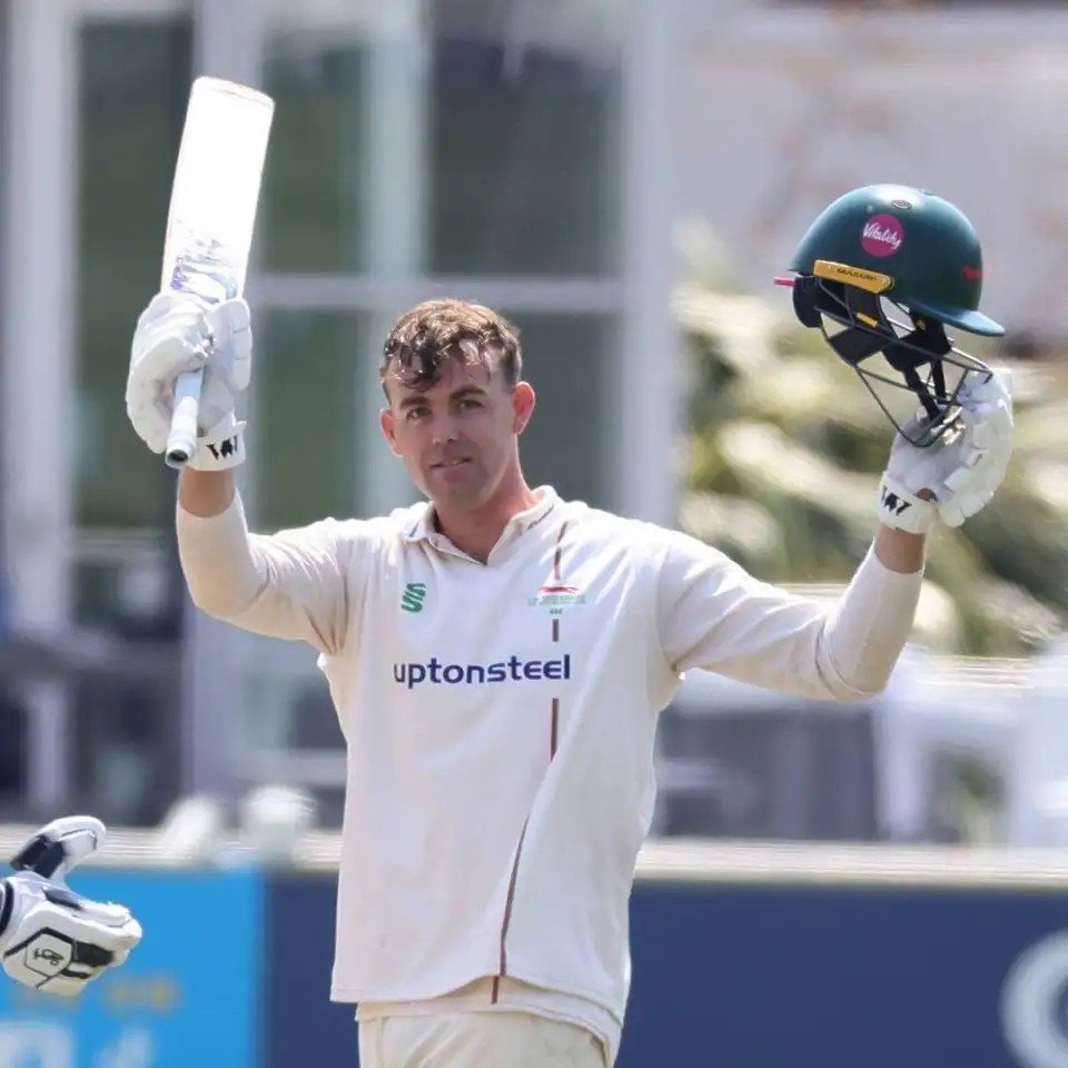 ABsay_ek's tweet photo. An innings for the ages!

Louis Kimber is finally dismissed after smashing 243 runs in just 127 balls(20 Fours,21 Sixes)

He came to bat at 144/6 & scored 243 out of 301 runs of total team score himself...

Smashed almost 200 runs in a session!
Almost chased down the Target of 464 ...

Freak stuff🔥