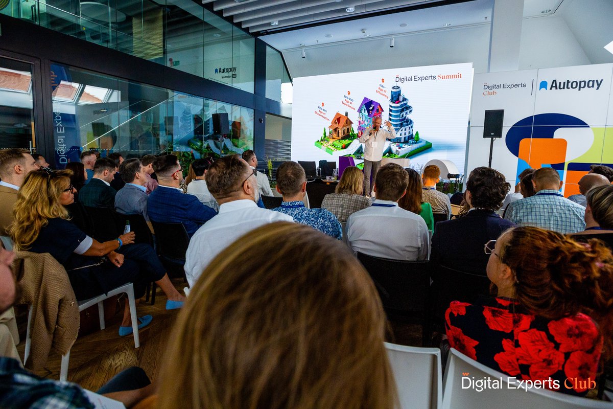 lemonmindcom's tweet photo. Incredible day at the Digital Experts Club Summit! 🌟 Honored to have Dietmar Reitsch from @Pimcore and our CEO, Olgierd Mrozik, sharing insights on digital transformation. Thanks to the Digital Experts Club and all attendees! #DECsummit #LemonMind #DigitalExpertsClub #Pimcore https://t.co/YKVARu7QAY