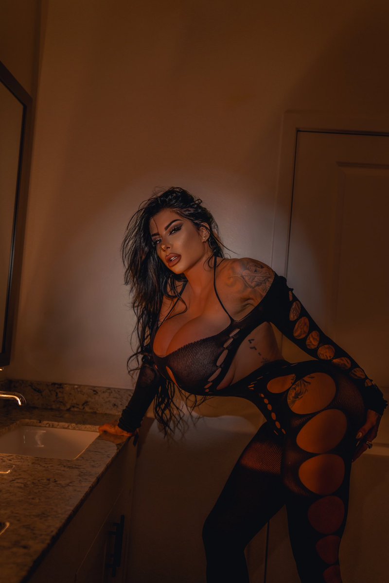 NunziatoLindi's tweet photo. Leave a message bby 🖤📞 https://t.co/f9FXlUgavx