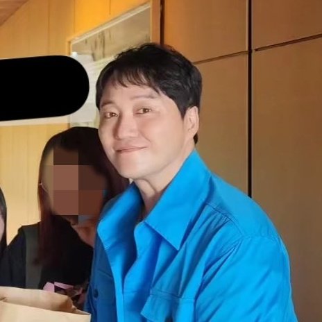 2mong_kdm's tweet photo. 이 짧은 사이에 무슨일이 https://t.co/UTF0yqsKTX