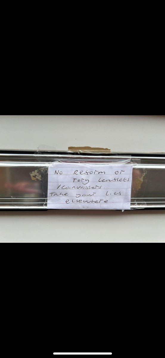redheadlass1402's tweet photo. Next door neighbour is out leafleting for Labour Party. She just came across this 🤣 #notreform https://t.co/9Ed3MiJvM0