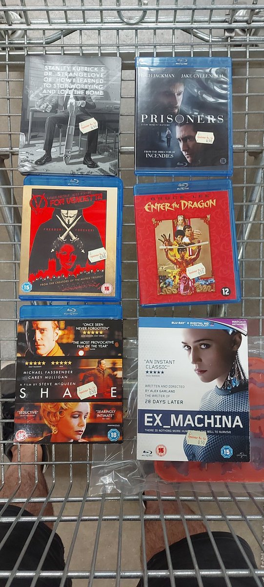 juliandebacker's tweet photo. Never saw so many Blu-rays in one thrift shop. All 50 cents! #popsometags #fuckingawesome https://t.co/rYxWFNFhuS