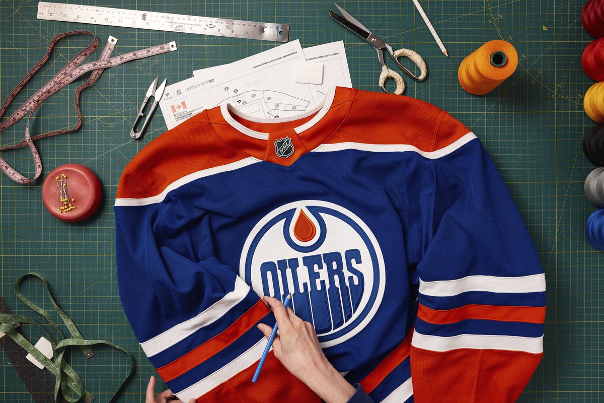 EdmontonOilers's tweet photo. The classic Blue &amp; Orange looking fresh 👀

@Fanatics | #LetsGoOilers https://t.co/uW9UkRwyPl