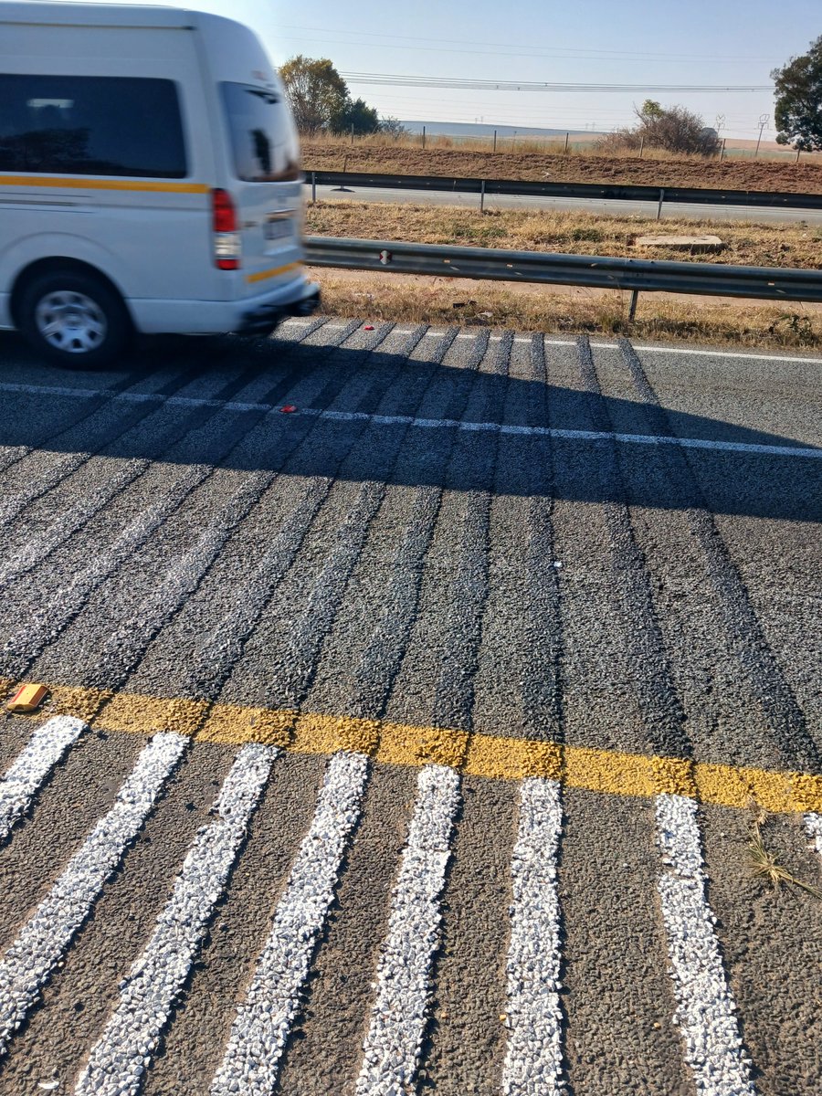 brproadproducts's tweet image. @brproadproducts  BRP Rumble Strips installed on the R21. An audio tactile warning for drivers to reduce speed.  #Roadsafety #TrafficCalming #SurfaceApplied