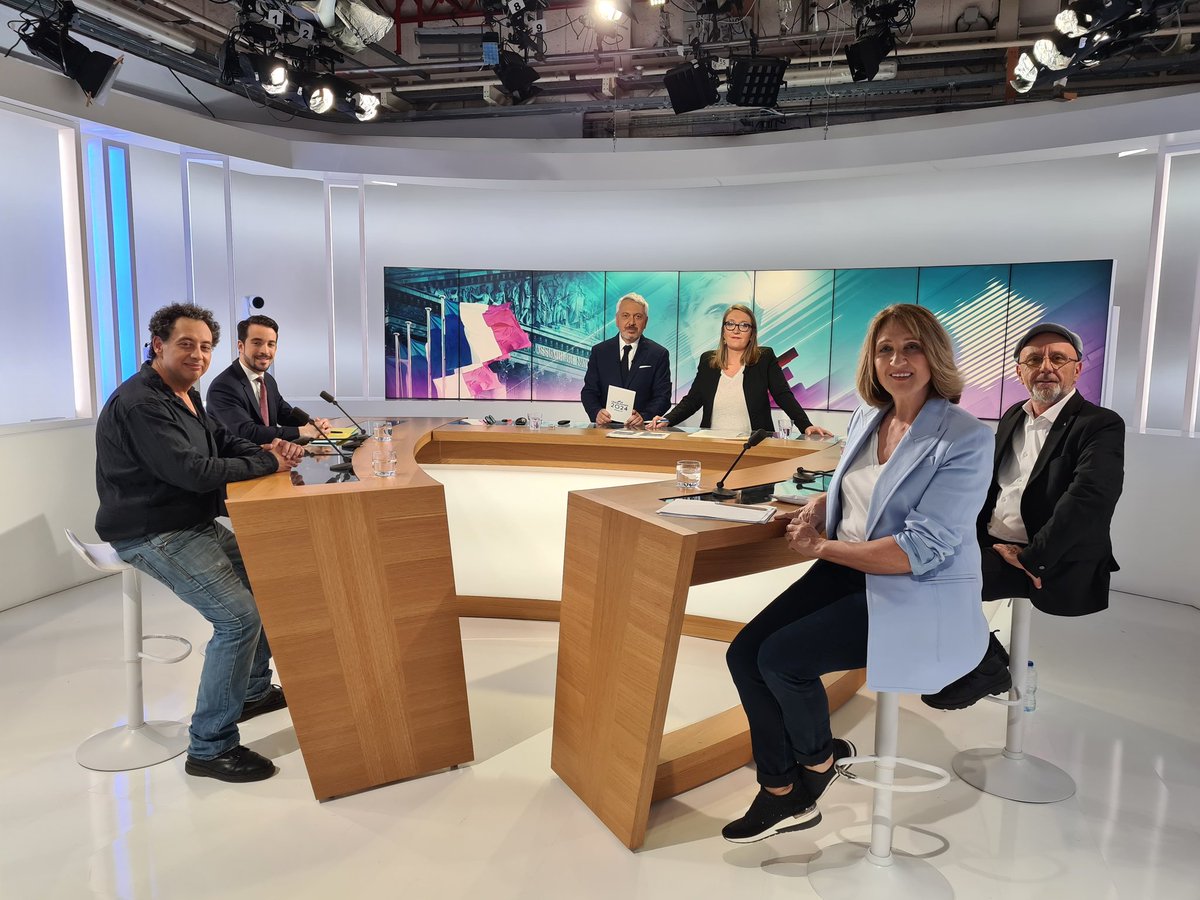 France 3 Occitanie (@f3occitanie) on Twitter photo 🗳 #ÉlectionsLégislatives2024
🗣 Le #débat de la 7e circonscription de #HauteGaronne est à suivre ce mercredi soir à 19.40 avec nos invités : <a href="/HerveBergnes/">Hervé Bergnes</a>, <a href="/ChristopheBex/">Christophe Bex</a>, <a href="/GaetanInard/">Gaëtan Inard</a> et <a href="/etoututpicard/">Élisabeth Toutut-Picard</a>.
📲 À (re)voir sur <a href="/FranceTV/">France tv</a>
En partenariat avec @bleuoccitanie 🗳 #ÉlectionsLégislatives2024
🗣 Le #débat de la 7e circonscription de #HauteGaronne est à suivre ce mercredi soir à 19.40 avec nos invités : <a href="/HerveBergnes/">Hervé Bergnes</a>, <a href="/ChristopheBex/">Christophe Bex</a>, <a href="/GaetanInard/">Gaëtan Inard</a> et <a href="/etoututpicard/">Élisabeth Toutut-Picard</a>.
📲 À (re)voir sur <a href="/FranceTV/">France tv</a>
En partenariat avec @bleuoccitanie