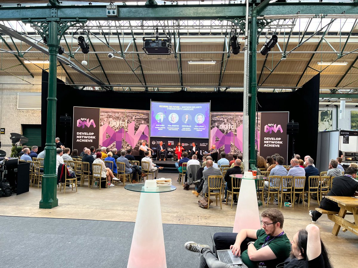 glowmetrics's tweet photo. A great day at @DigitalDNAHQ with sessions covering all things digital including AI, Video Ads, Email Marketing and more. 

Nice to see some familiar faces both on stage and in attendance too! 👊 #DDNA #DDNABelfast24 https://t.co/ao4nUxPqeG