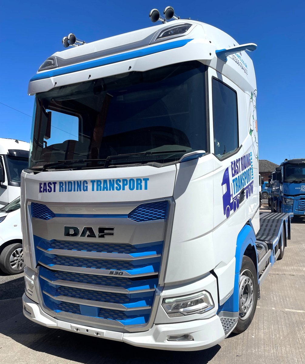 Paintwork completed for East Riding Transport Ltd👌

#CommercialVehicles #Trucks #Paintshop #CommercialRefinishing #VehicleRefinishing