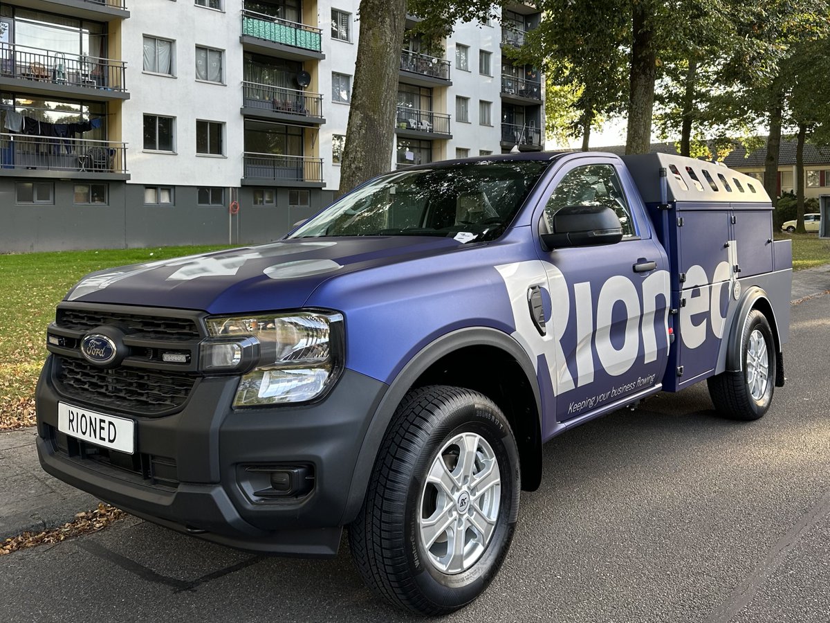 Rioned_NL's tweet photo. In juli komt een deel van onze demovloot beschikbaar:
UrbanCombi 2.1 320 bar / 46 lpm | ca. 20.000km
UrbanJet Premium 140 bar / 70 lpm in Ford Transit Custom | ca. 6.000km
CityJet 160 bar / 85 lpm showroommodel (0 draaiuren)
Diverse RioFlex reinigingsmachines https://t.co/KyBQBPFUOK