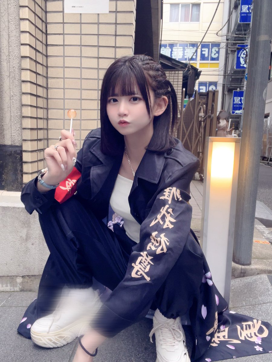 バイク乗らせてあげるね ♡ https://t.co/ccXoXMDHau