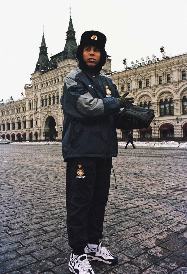 El hilo con tremendos drips "involuntarios" con ropita de fúbol.

Aporten los suyos.